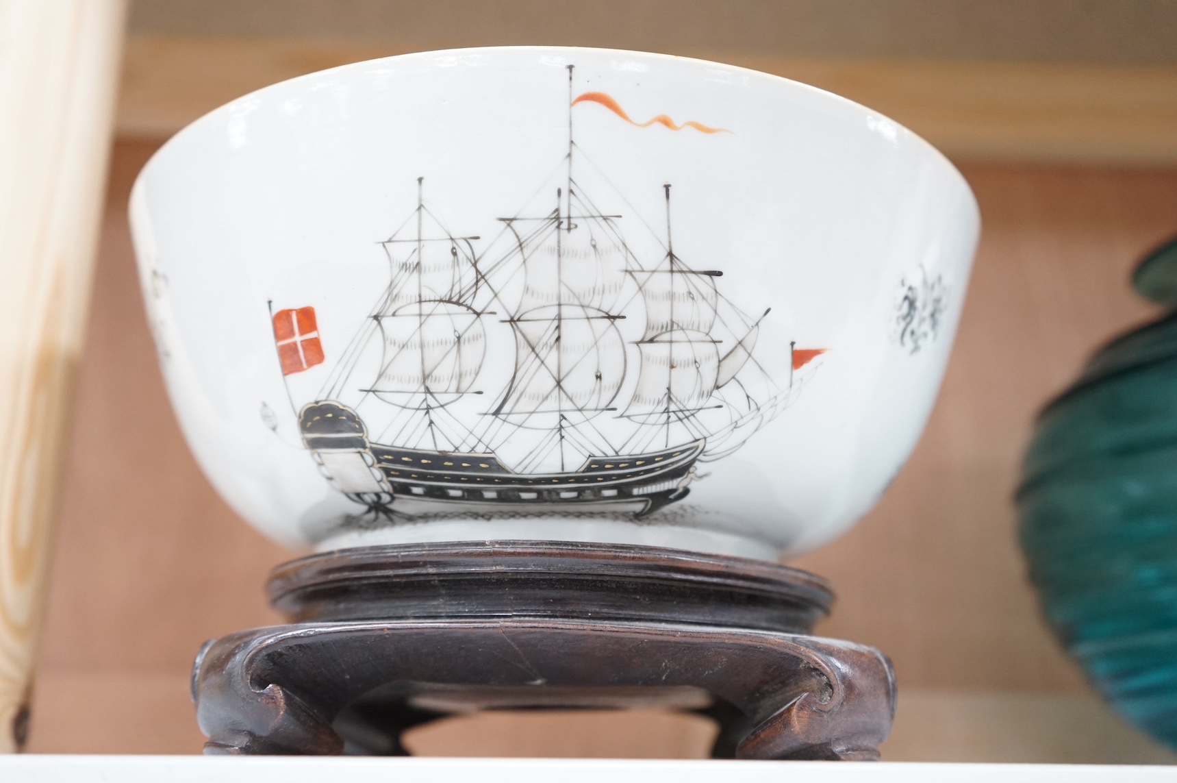 A Chinese export grisaille ‘ship’ bowl, Qianlong period, made for the Danish market